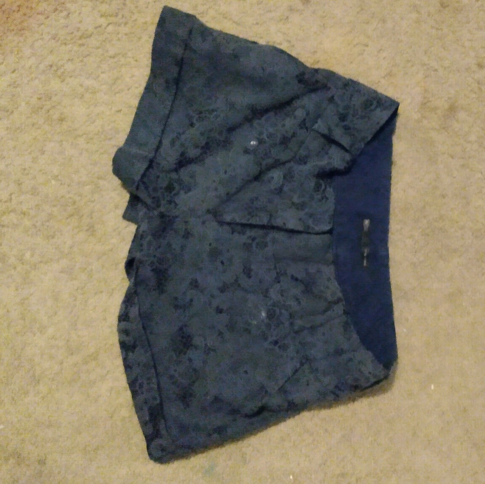 Blue floral pattern shorts